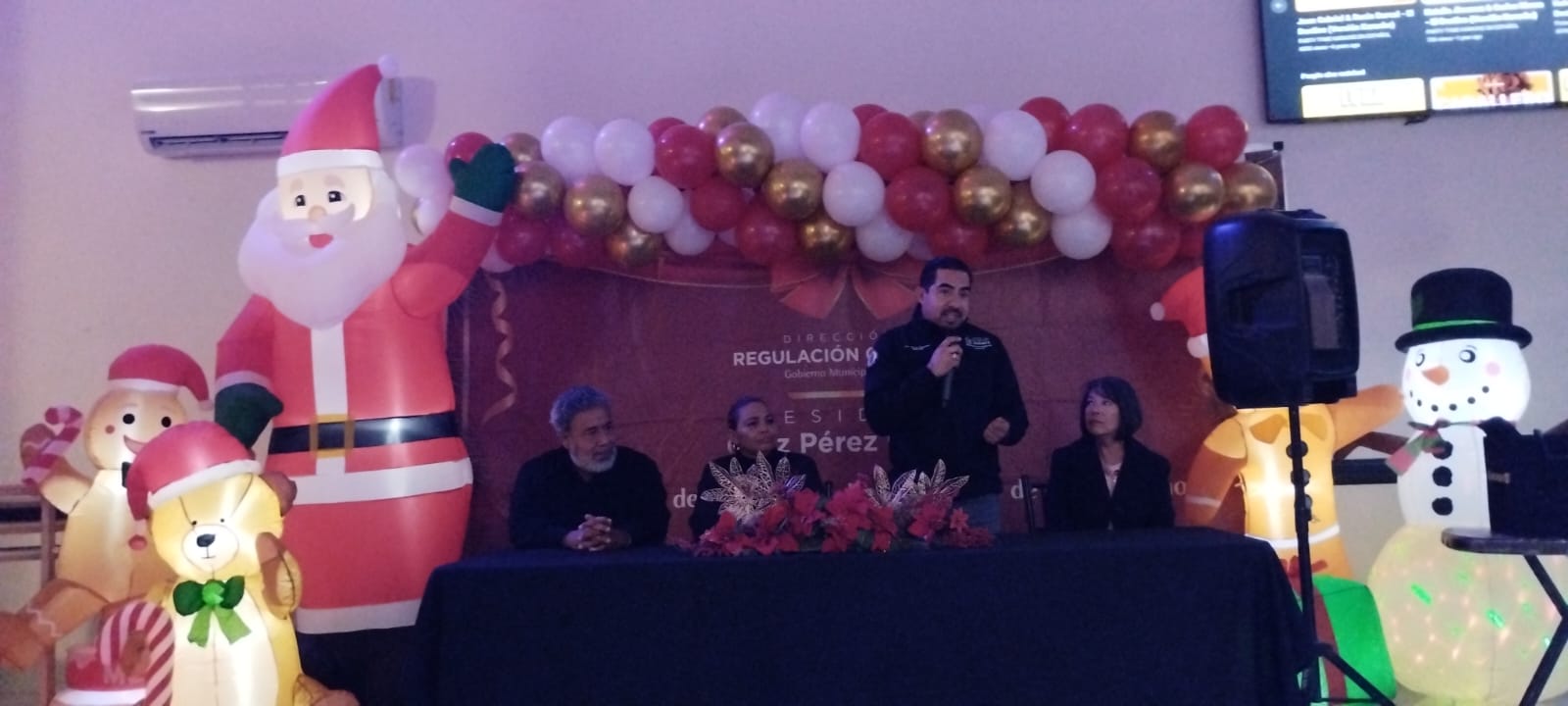 Locatarios del Mercado Calzada del Río celebran su posada anual