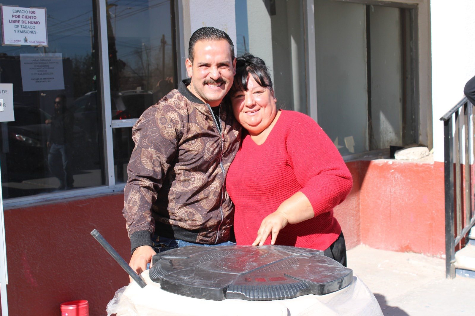 Apoyo hídrico fortalece a familias del Suroriente con entrega de tinacos