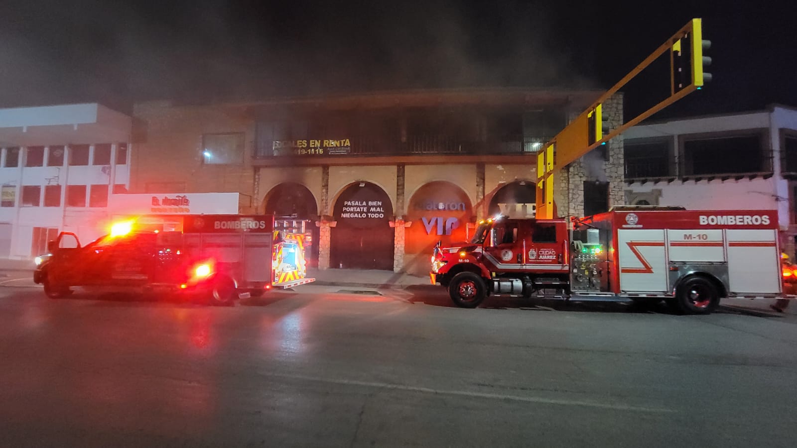 Incendio en zona PRONAF: Bomberos controlan emergencia en establecimiento comercial