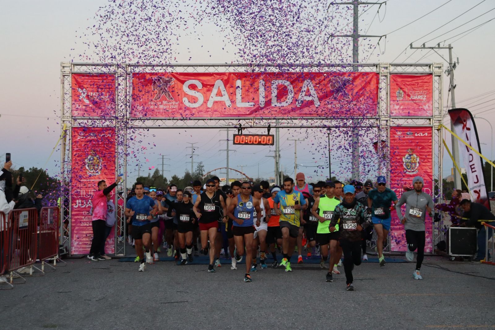 ¡Pasos de empoderamiento! Más de 750 corredores vibran en la gran Carrera de la Mujer 2026 en Juárez