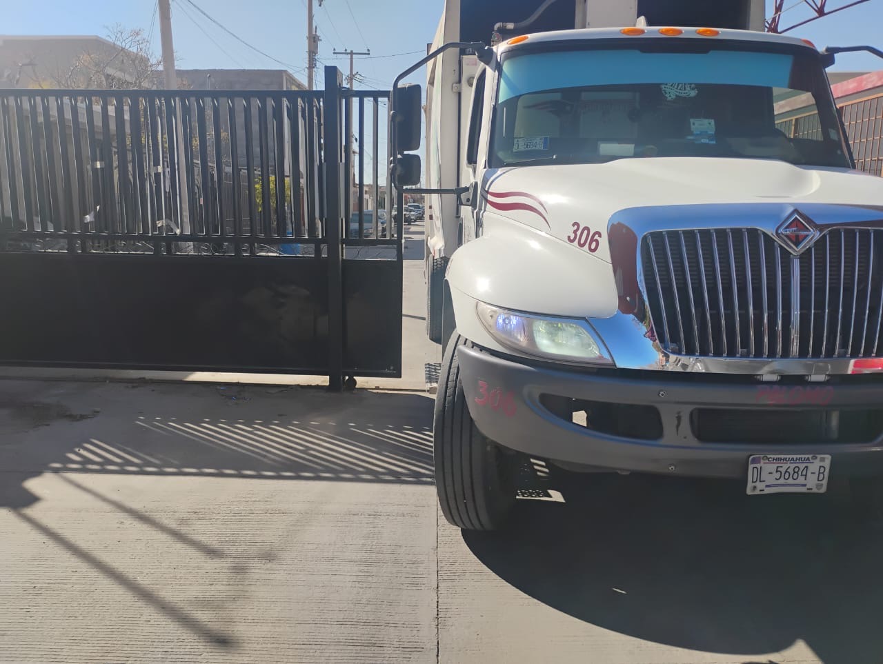 ¡Saca la basura sin preocupación! Servicio de recolección operará de manera normal este lunes festivo