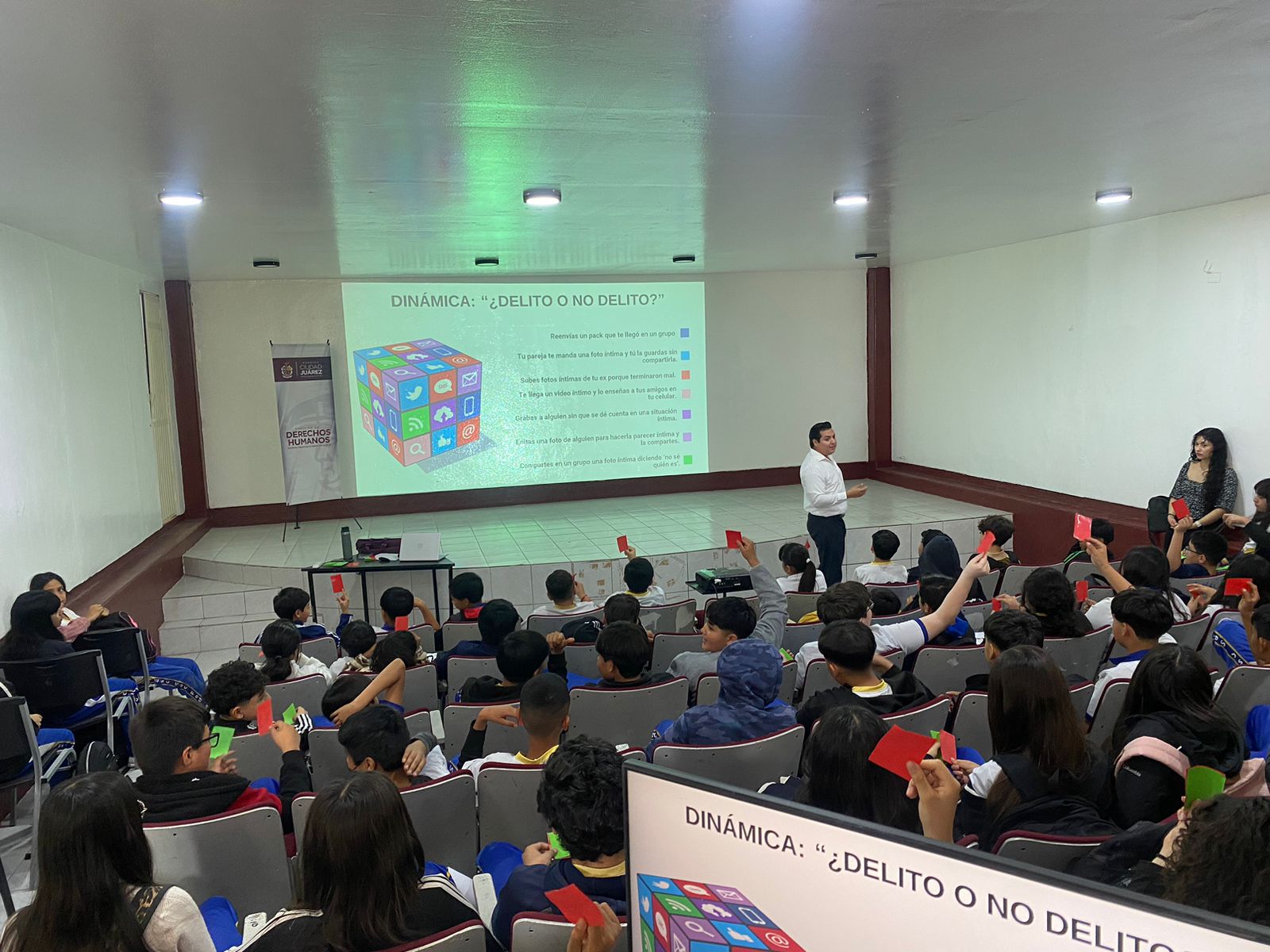 ¡Protégete en la red! Llevan campaña contra la violencia digital y la 'Ley Olimpia' a estudiantes juarenses